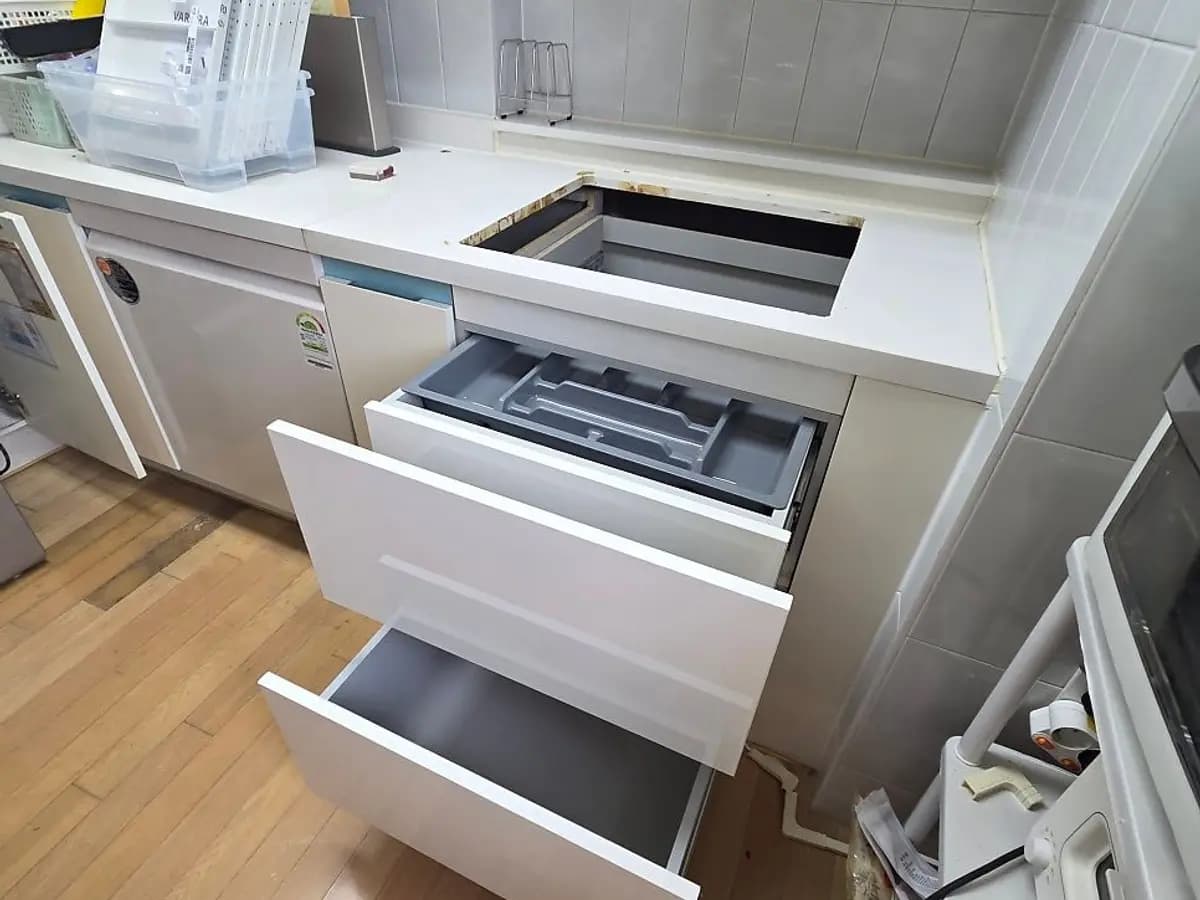 싱크대 상하부장 제작 · 설치 시공 현장 — 불광 싱크대 서랍 레일 장 제작 시공
